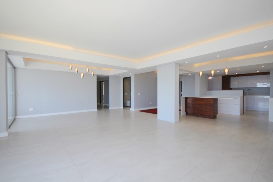 3 Bedroom Property for Sale in Three Anchor Bay Western Cape